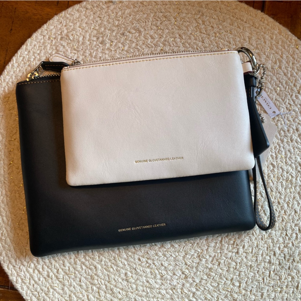 Coach Rivet Wristlet Set Beautiful! - Picture 2 of 7